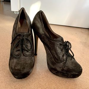 RESTRICTED brand high heels / pumps - 7 / 38